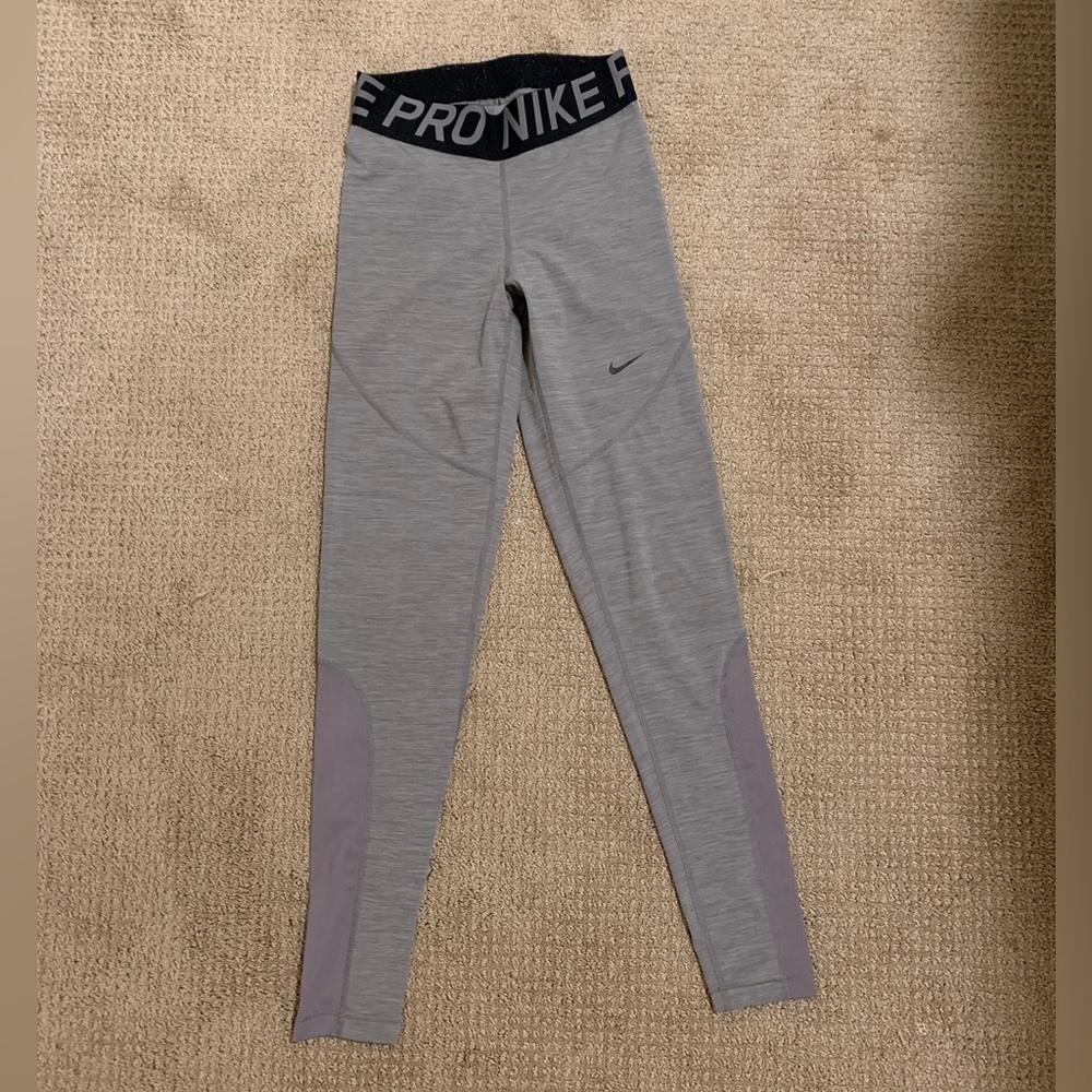 Grey Nike pro leggings